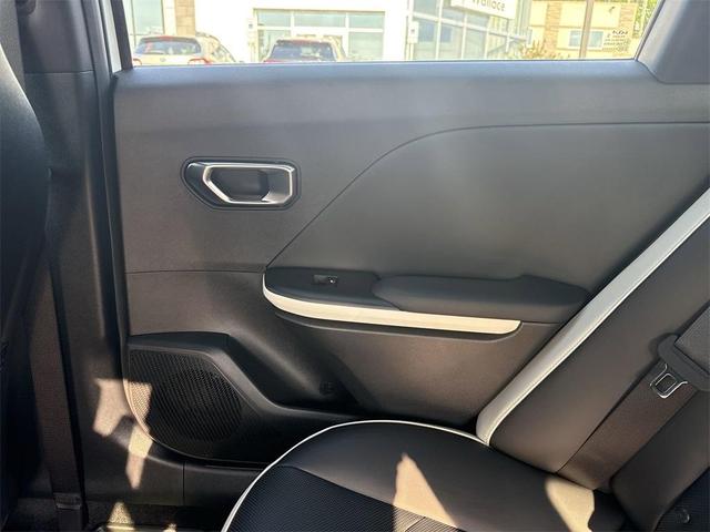 Photo of 2025 Snow White Pearl Kia K4
