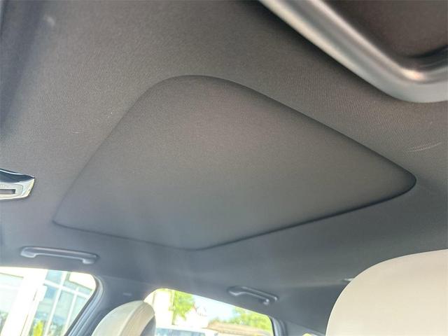 Photo of 2025 Snow White Pearl Kia K4