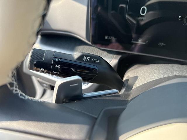 Photo of 2025 Snow White Pearl Kia K4