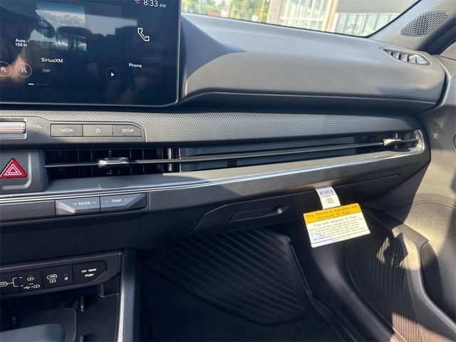 Photo of 2025 Snow White Pearl Kia K4