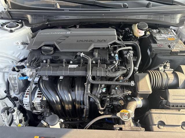Photo of 2025 Snow White Pearl Kia K4