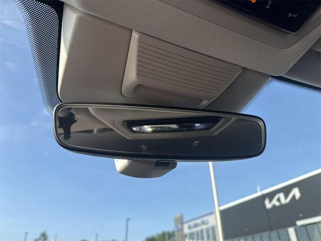Photo of 2025 Deep Black Pearl Effect Volkswagen Tiguan