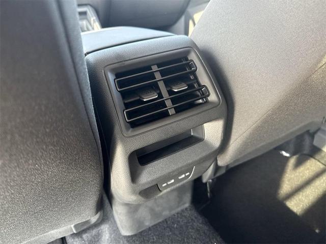 Photo of 2025 Deep Black Pearl Effect Volkswagen Tiguan