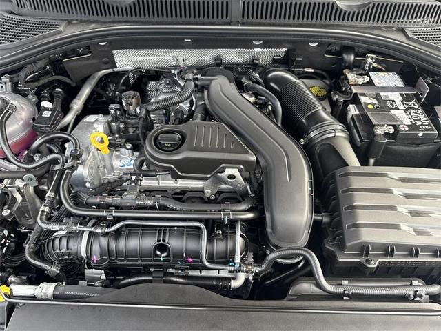 Photo of 2025 Deep Black Pearl Effect Volkswagen Jetta
