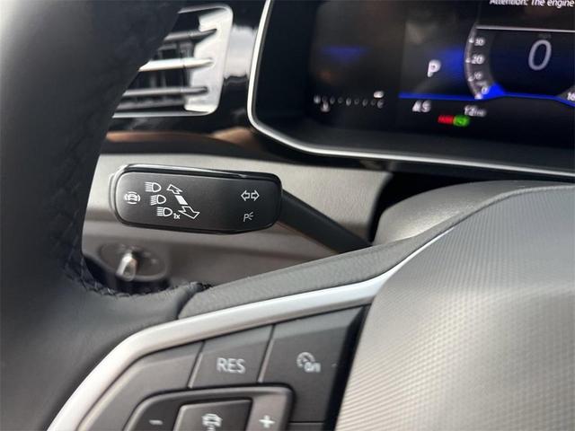Photo of 2025 Deep Black Pearl Effect Volkswagen Jetta