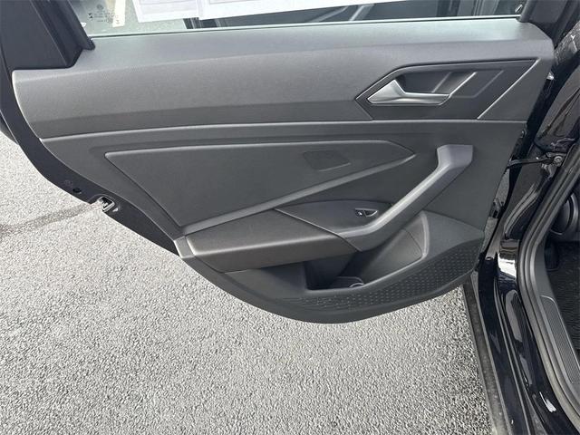 Photo of 2025 Deep Black Pearl Effect Volkswagen Jetta