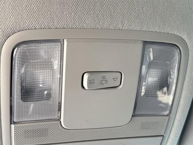 Photo of 2025 Snow White Pearl Kia Soul