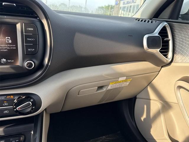 Photo of 2025 Snow White Pearl Kia Soul
