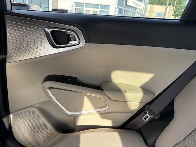 Photo of 2025 Snow White Pearl Kia Soul