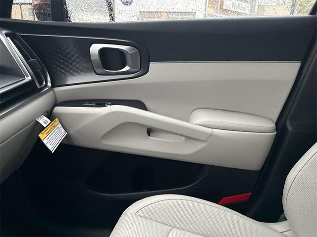 Photo of 2025 Red Kia Sorento