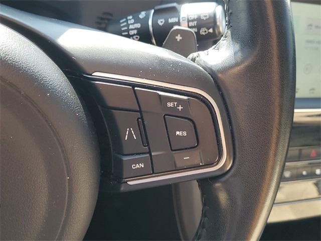 Photo of 2019 Black Jaguar F-PACE