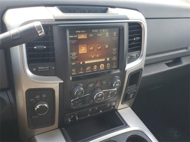 Photo of 2016 Granite Crystal Metallic Clearcoat RAM 3500