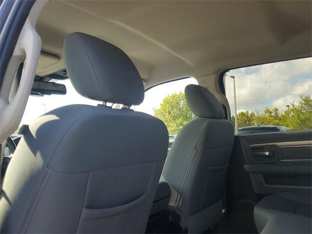 Photo of 2016 Granite Crystal Metallic Clearcoat RAM 3500
