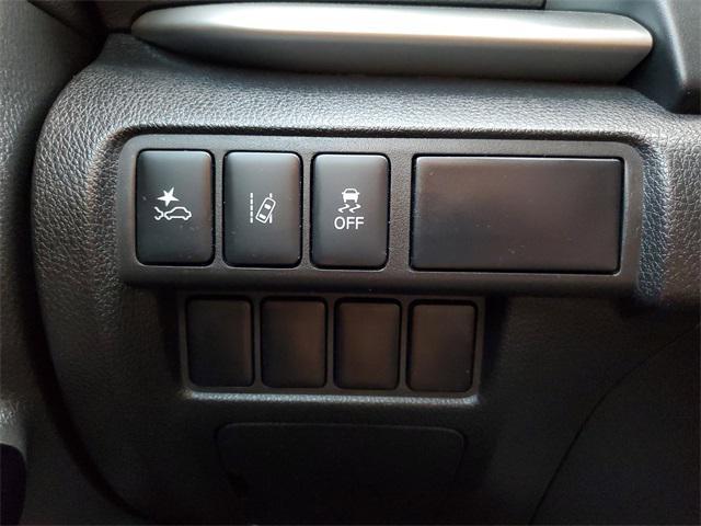 Photo of 2023 Labrador Black Pearl Mitsubishi Eclipse Cross