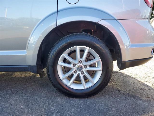 Photo of 2017 Billet Clearcoat Dodge Journey