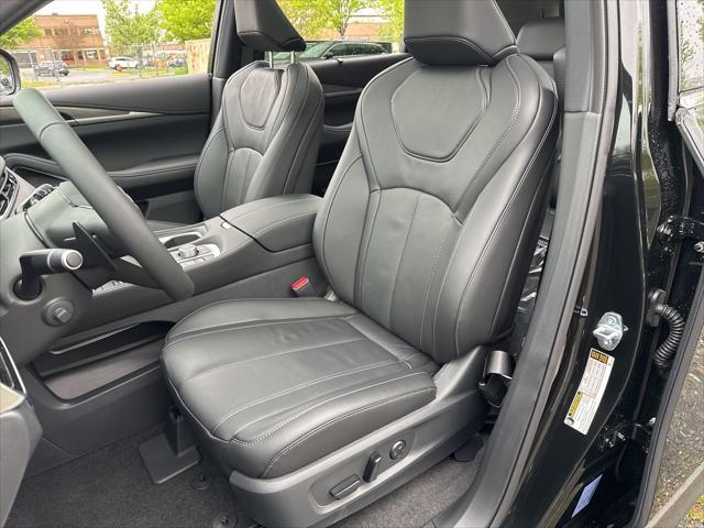 Photo of 2025 Mineral INFINITI QX60