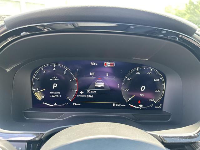 Photo of 2026 White / Black INFINITI QX60