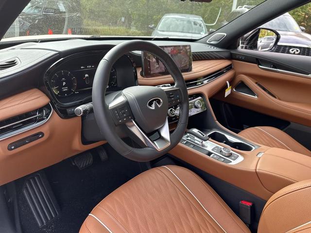 Photo of 2026 Radiant White/Black Obsidian INFINITI QX60