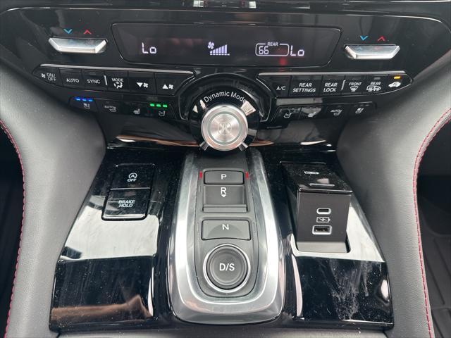 Photo of 2025 Lunar Silver Metallic Acura MDX