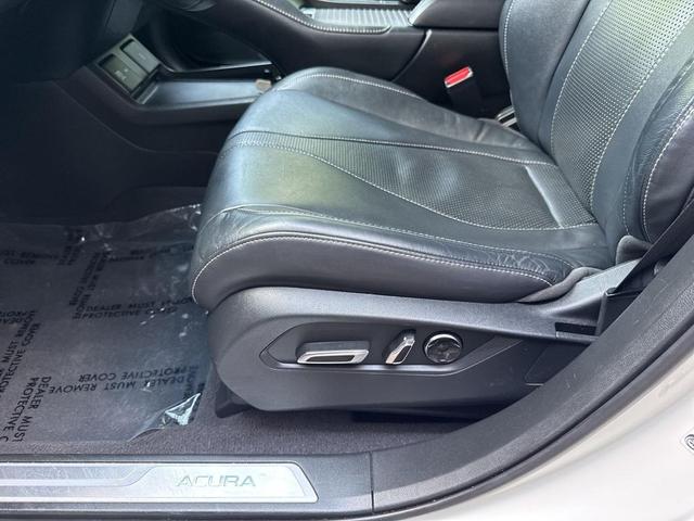 Photo of 2019 White Diamond Pearl Acura RDX