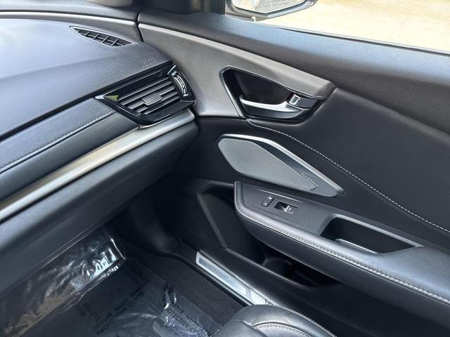 Photo of 2019 White Diamond Pearl Acura RDX