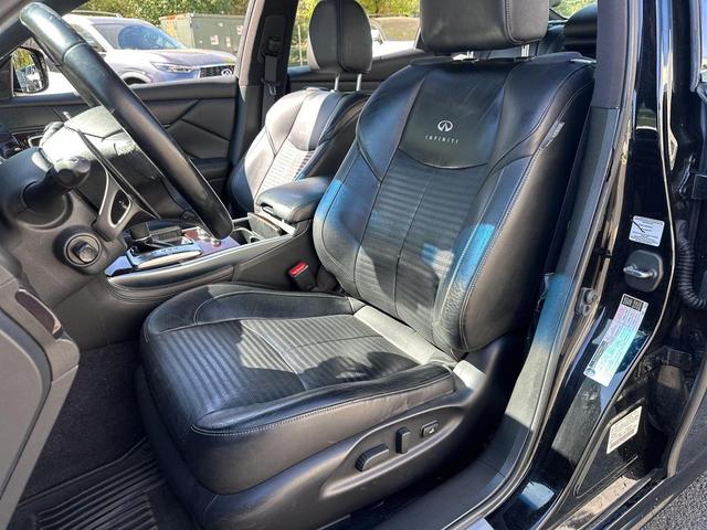 Photo of 2013 Black Obsidian INFINITI M37x