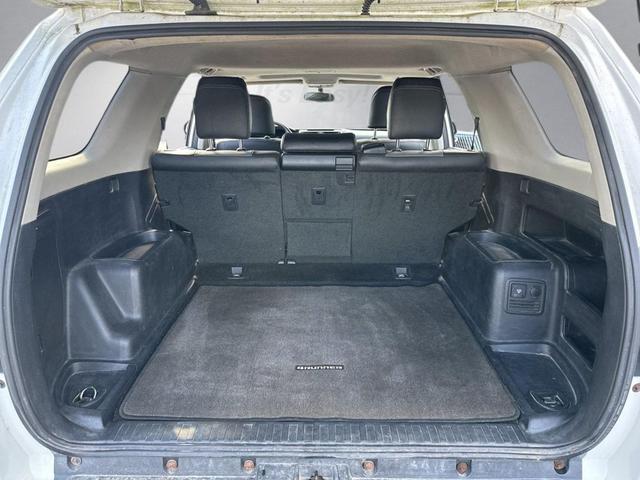 Photo of 2016 Super White Toyota 4Runner