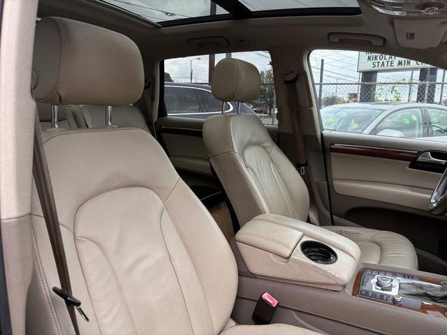 Photo of 2009 Charcoal Audi Q7