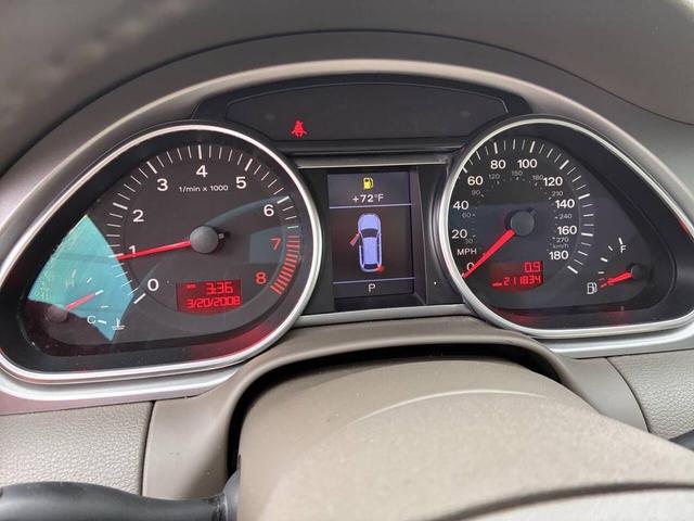 Photo of 2009 Charcoal Audi Q7