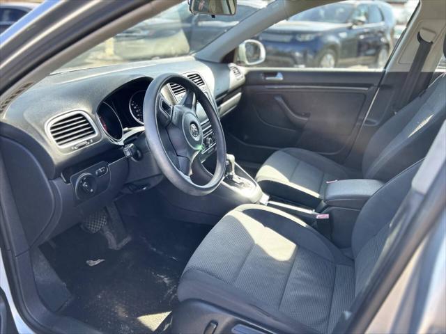 Photo of 2010 Reflex Silver Metallic Volkswagen Jetta