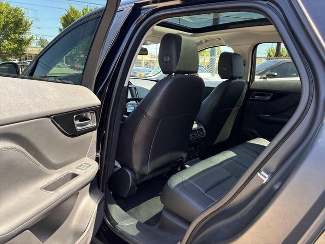 Photo of 2017 Ebony Jaguar F-PACE