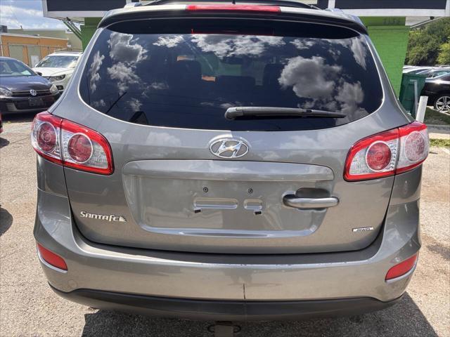 Photo of 2012 Charcoal Hyundai SANTA FE
