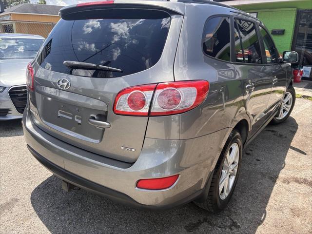 Photo of 2012 Charcoal Hyundai SANTA FE