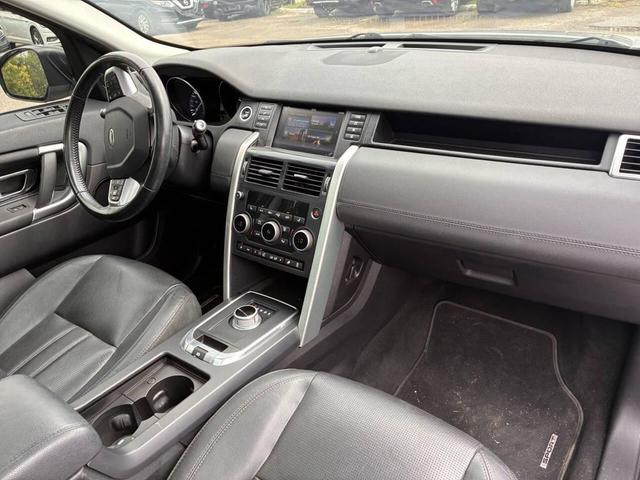 Photo of 2015 Fuji White Land Rover Discovery Sport