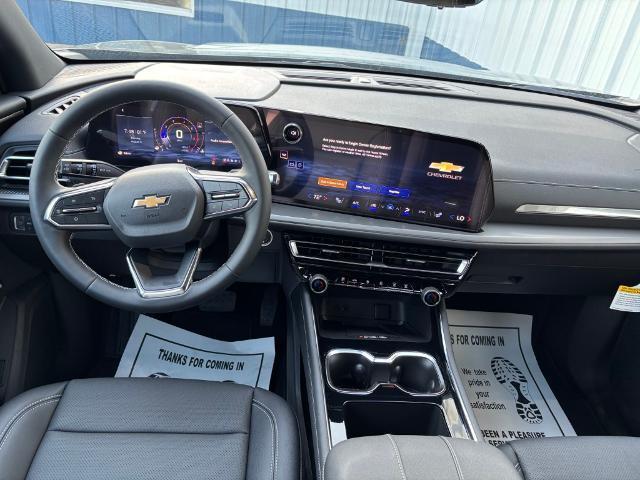 Photo of 2026 Lakeshore Blue Metallic Chevrolet Traverse