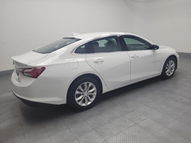 Photo of 2022 Summit White Chevrolet Malibu