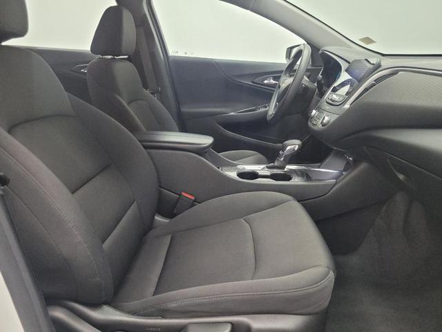 Photo of 2022 Summit White Chevrolet Malibu