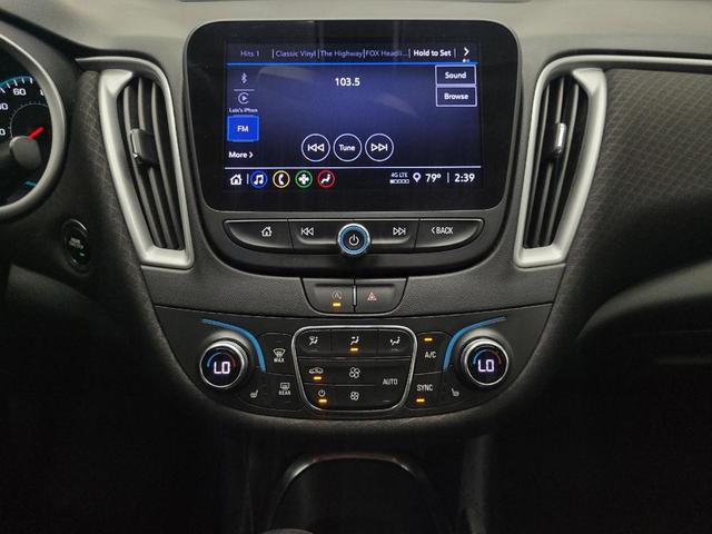 Photo of 2022 Summit White Chevrolet Malibu