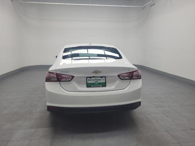 Photo of 2022 Summit White Chevrolet Malibu