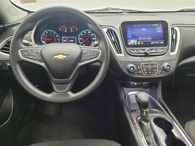 Photo of 2022 Summit White Chevrolet Malibu