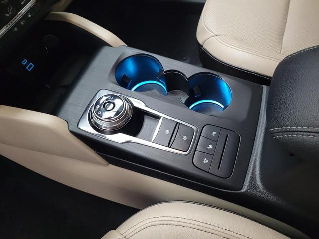 Photo of 2020 Blue Ford Escape