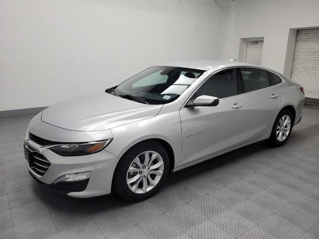 Photo of 2022 Silver Ice Metallic Chevrolet Malibu