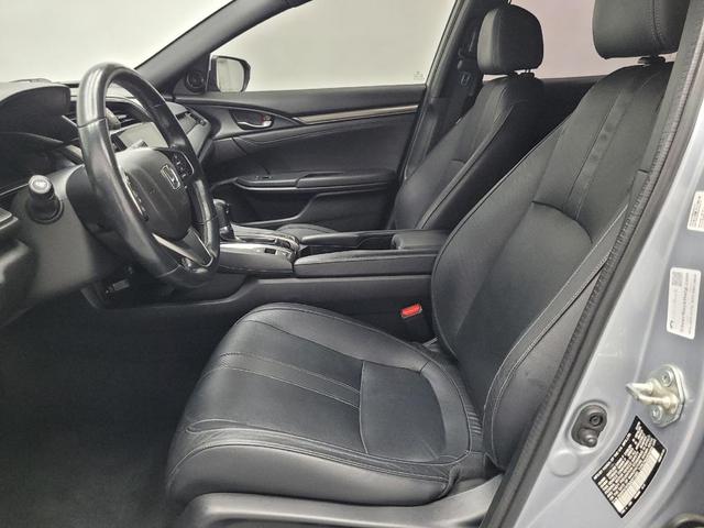 Photo of 2018 Lunar Silver Metallic Honda Civic