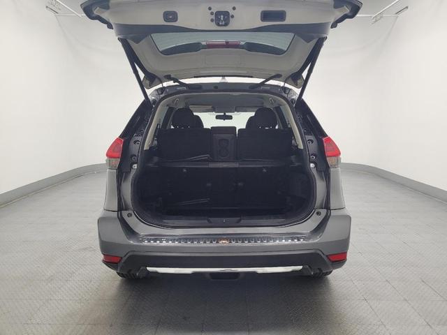 Photo of 2018 Gun Metallic Nissan Rogue