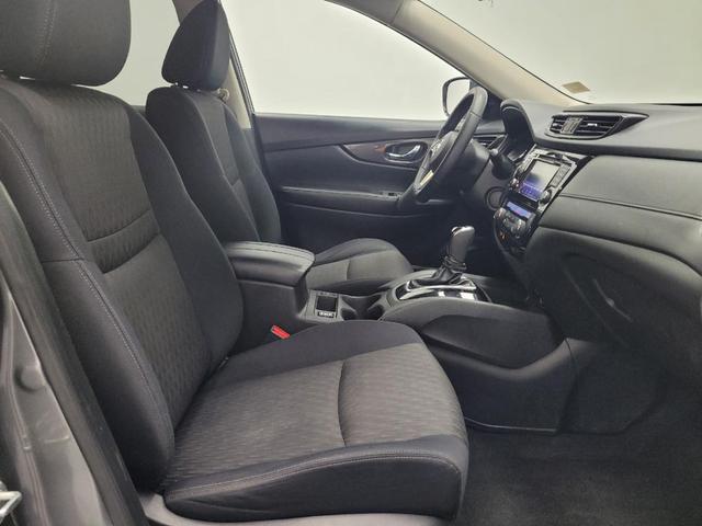 Photo of 2018 Gun Metallic Nissan Rogue