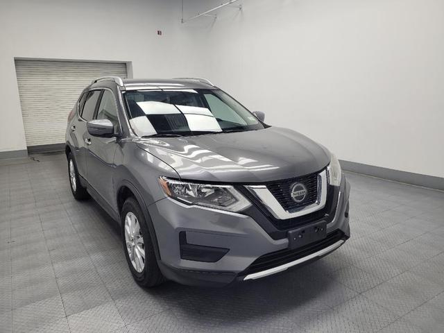 Photo of 2018 Gun Metallic Nissan Rogue
