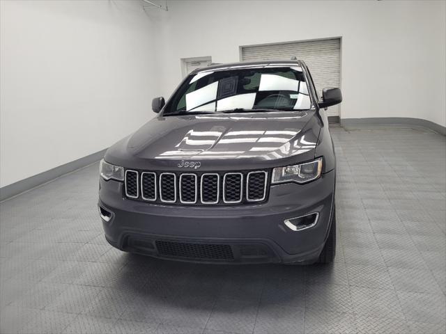 Photo of 2019 Granite Crystal Metallic Clearcoat Jeep Grand Cherokee
