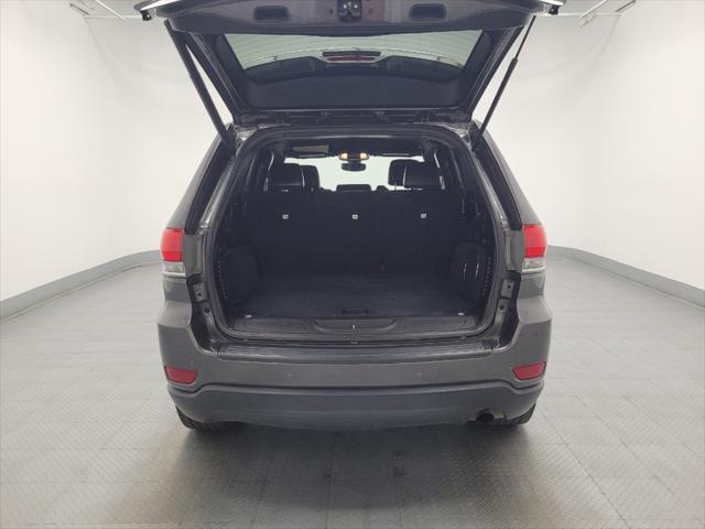 Photo of 2019 Granite Crystal Metallic Clearcoat Jeep Grand Cherokee