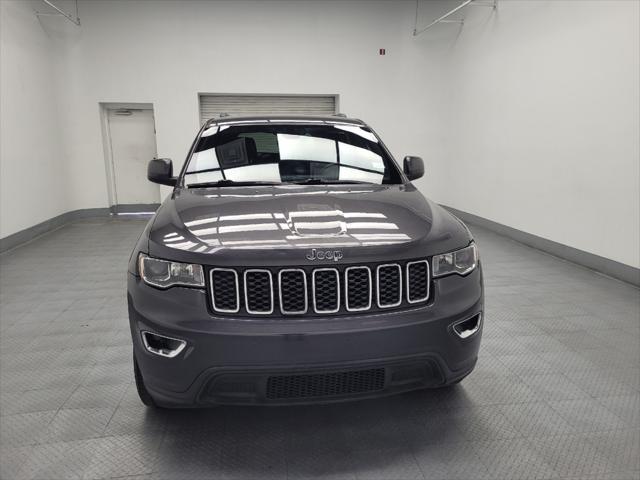 Photo of 2019 Granite Crystal Metallic Clearcoat Jeep Grand Cherokee
