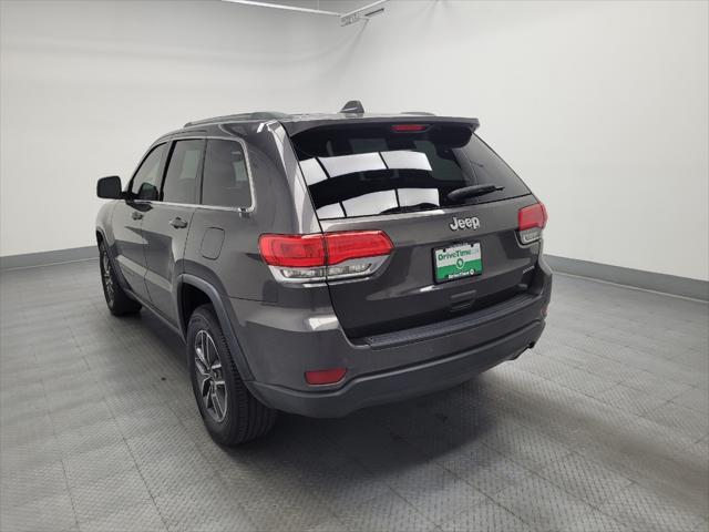 Photo of 2019 Granite Crystal Metallic Clearcoat Jeep Grand Cherokee